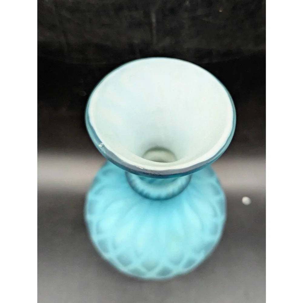 Vintage Blue Quilted Mother Of Pearl MOP Diamond Point Vase 7
